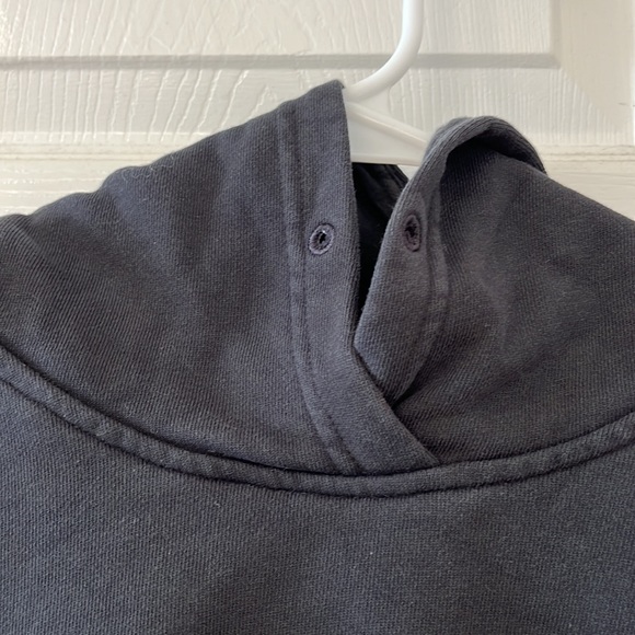 Adidas Crop Sweatshirt! Size Small! 😍 - Picture 8 of 9